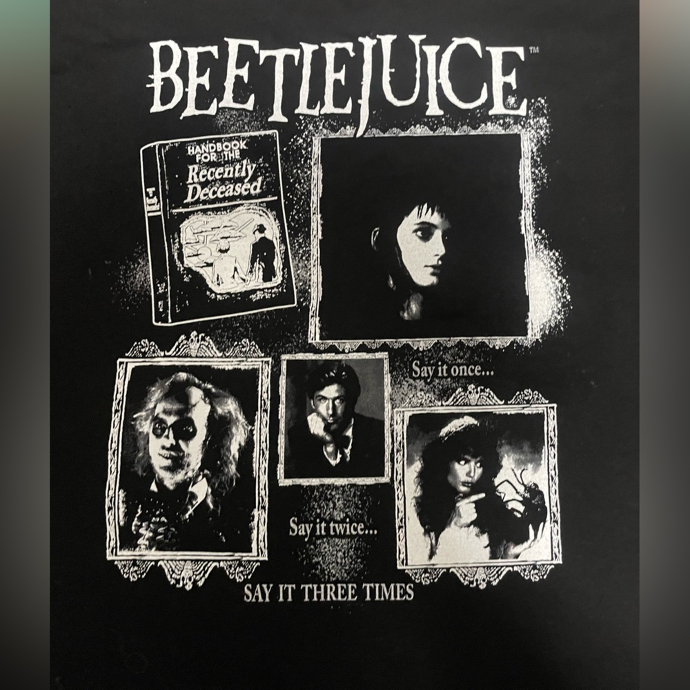 Beetlejuice Beetlejuice T-Shirt Cinemark Exclusive OLD CAST Recently Deceased LG